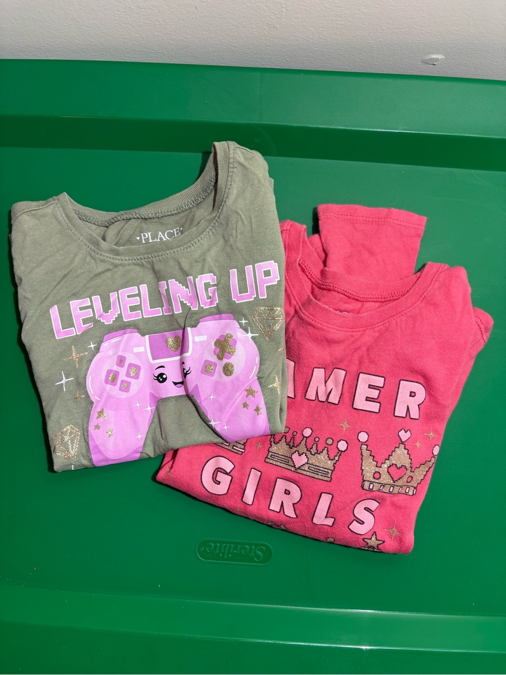 The Children’s Place Graphic Top Bundle